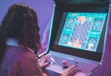 Tecnologias dos anos 80: invenções revolucionárias que moldaram o presente digital